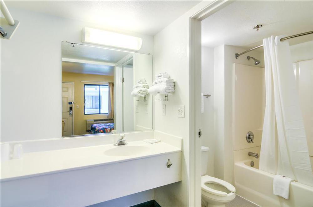 Motel 6-Schiller Park, Il - Chicago O'Hare Phòng bức ảnh